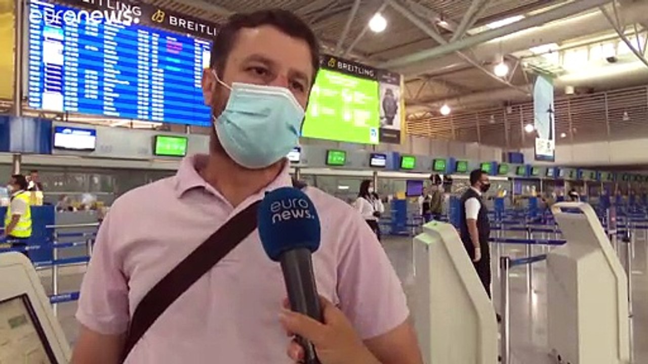Déconfinement : les mesures sanitaires à l'aéroport d'Athènes