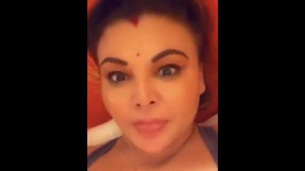 SAKHI_RAWANT_HUI_PAGAL…FIRSE
