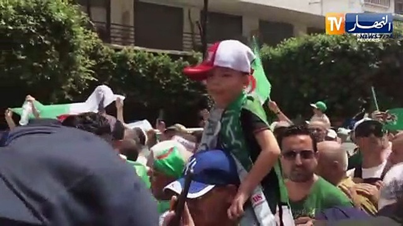 سياسة/ قناة فرنسية تبث سمومها ضد الحراك الشعبي....