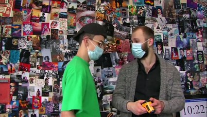 Russian barber attempts 48-hour hair-cutting marathon