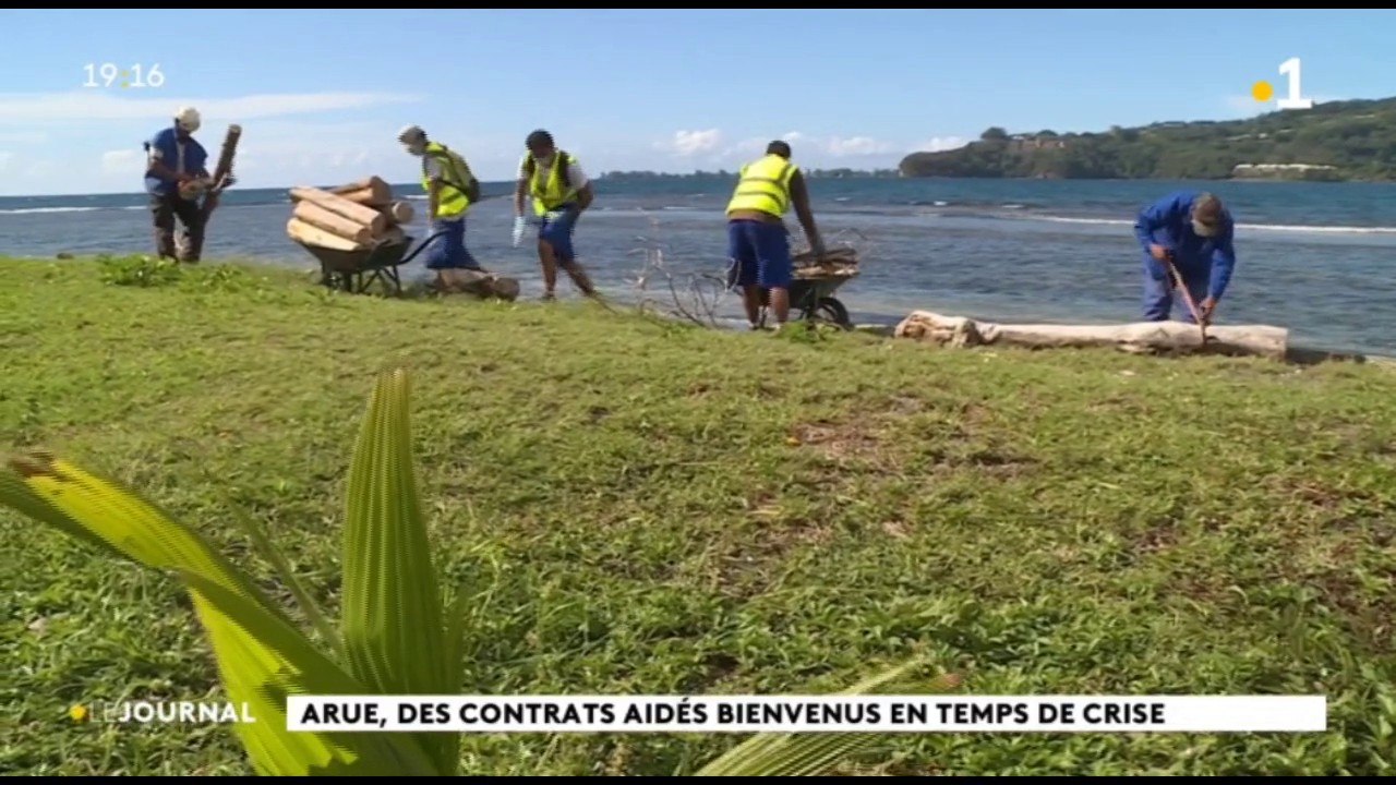 Des contrats aidés pour amortir la crise
