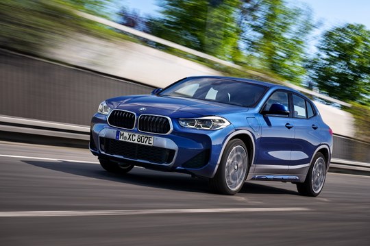 BMW X2 : la version hybride rechargeable en vidéo
