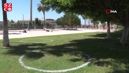 Mersin'de sahil bandına sosyal mesafe çemberi