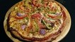 No yeast no cheese no oven #Lockdown pizza | Easy homemade yeast free pizza | Pizza without oven