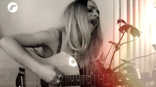 Giorgieness, il nuovo singolo Maledetta in versione acustica per Rockol