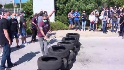 Protestas de los trabajadores de Nissan ante la planta de Montcada i Reixac