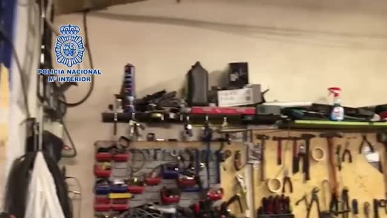 Desmantelado un taller clandestino en Madrid donde se desmontaban coches robados para venta de piezas