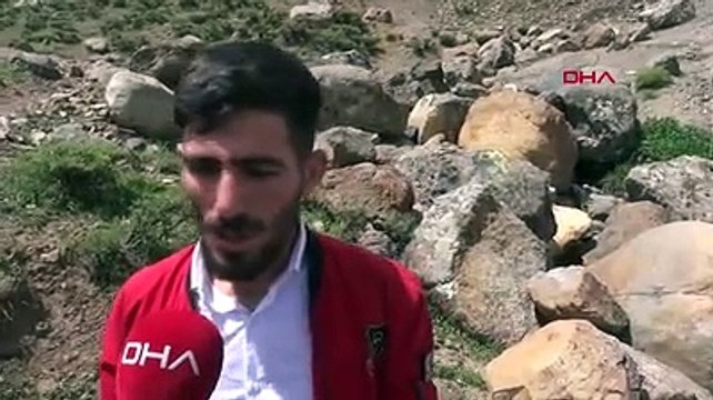 Karlıova'da dün geceden beri gök taşı arıyorlar