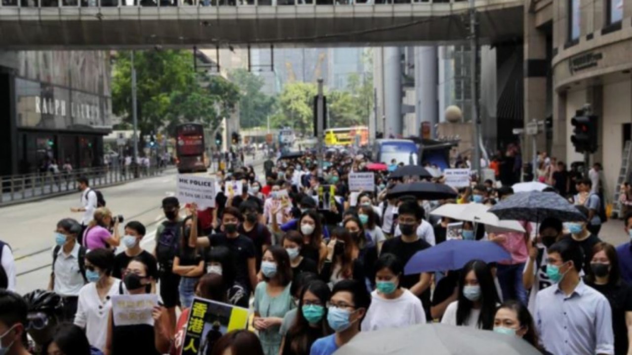 Pro-democracy protests once again erupt in Hong Kong