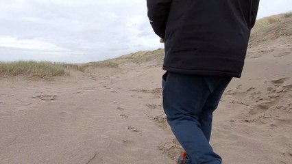 Testing my military shovel on the coast of the Northern sea