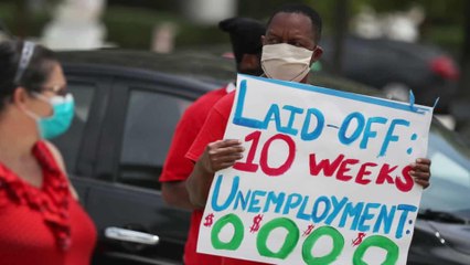 Quarter of US workers file for unemployment benefits
