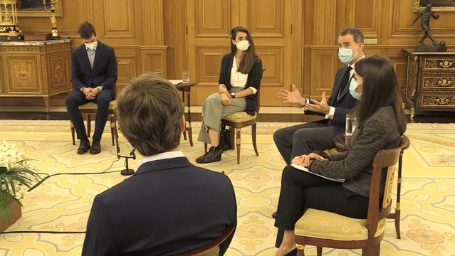 Los Reyes se reúnen con ocho jóvenes talentos españoles