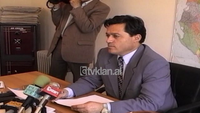 PD Ridvan Bode për vjedhjen e thesarit - (4 Maj 2000)