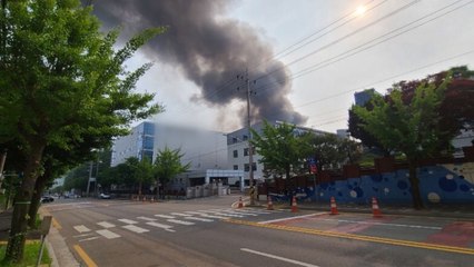 안산 목내동 자전거 창고서 불...다친 사람 없어 / YTN