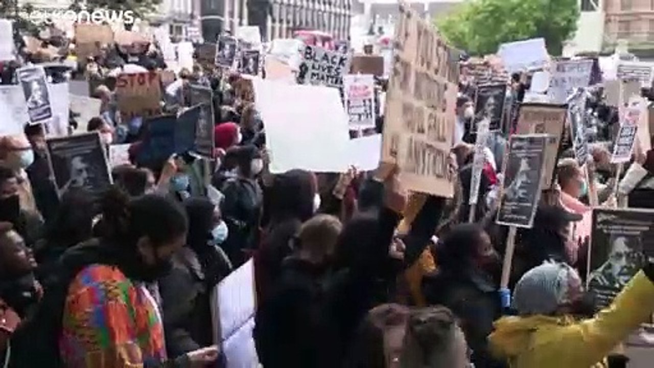 #blacklivesmatter demos weltweit - 15.000 auf dem alexanderplatz