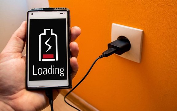 Charger votre smartphone la nuit est une très mauvaise idée...