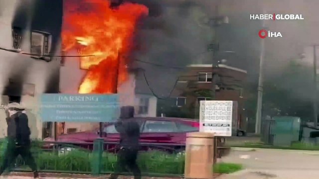 Sosyal medya gerilimi büyüyor: Trump 'Silahlar ateşlenir' dedi, Twitter'dan engeli yedi