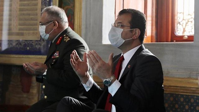 Ekrem İmamoğlu, İstanbul’un fethi kutlamalarına katıldı, dua okudu