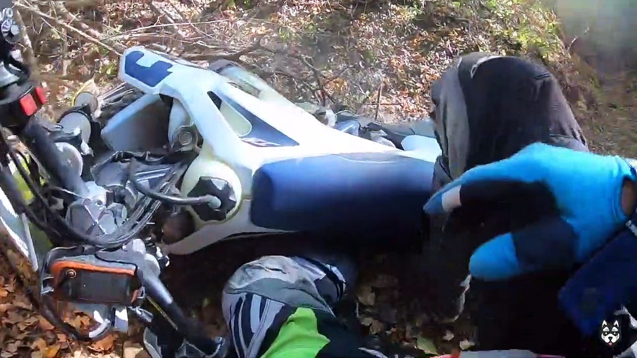 Enduro Fails Compilation ( 720 X 720 )