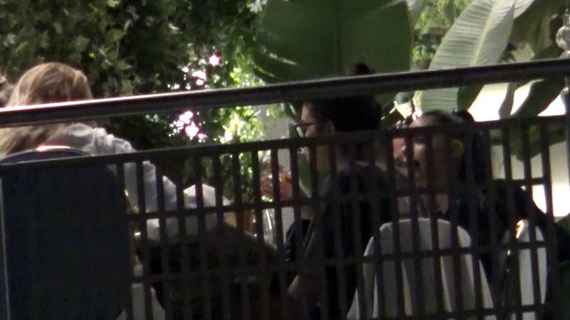 Alejandra Rubio, de cañas con amigos en una terraza de Madrid