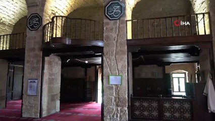 6 asırlık camide aylar sonra ilk cuma coşkusu