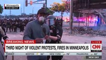 ABD'deki gösterileri aktaran CNN muhabiri ve kameramanına canlı yayında gözaltı!