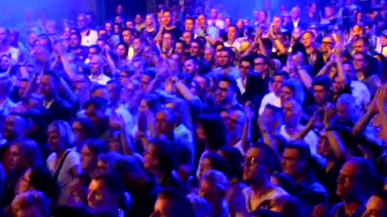 Helene Fischer — “Phänomen” | (von Helene Fischer – “Das Konzert Aus Dem Kesselhaus”)