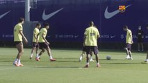 El Barça sigue trabajando con los rondos en los entrenamientos