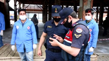 Cuma namazında drone ile ateş ölçümü yapıldı