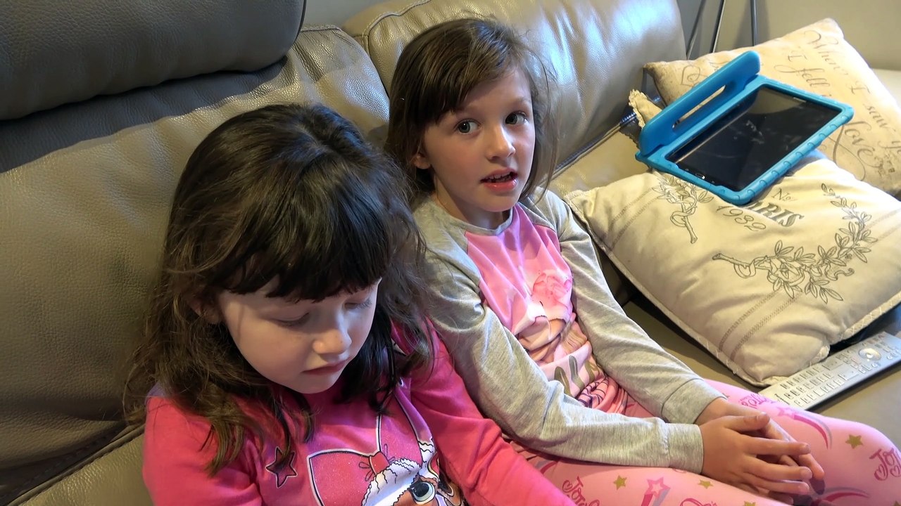 Sophia, Isabella  e Alice Rotina da manhã para Escola