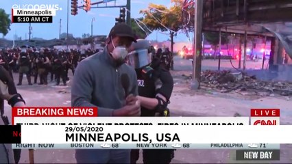 Equipa da CNN detida em Minneapolis enquanto estava em direto