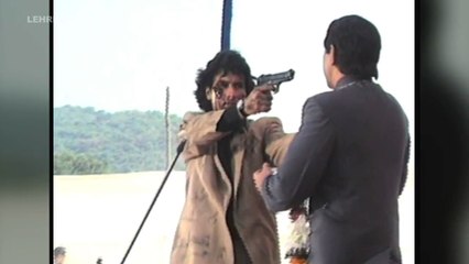 Kajol Makes Fun Of Saif Ali Khan On The Sets Of Bambai Ka Babu Flashback Video