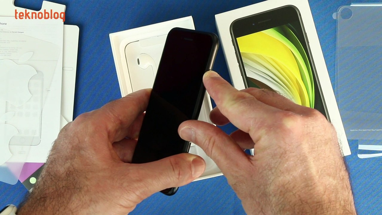 iPhone SE 2020 Kutu Açılımı