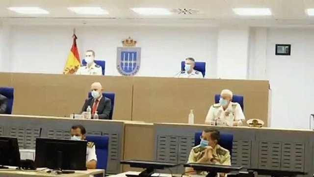 Robles traslada el agradecimiento infinito de la sociedad a sus Ejércitos en plena polémica con Iglesias