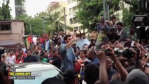 Hrithik Roshan Surprises His Fans Watching Super 30