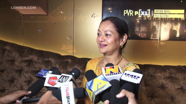 Zarina Wahabs Silent Reaction On Kangana And Aditya Pancholis Defamation Case