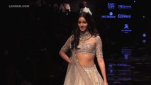Ananya Pandeys Walks The Ramp For The First Time At Lakme Fashion Week 2019