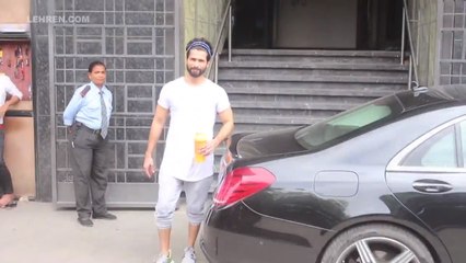 Shahid Kapoor's BEST GYM LOOKS That Can't Be Ignored