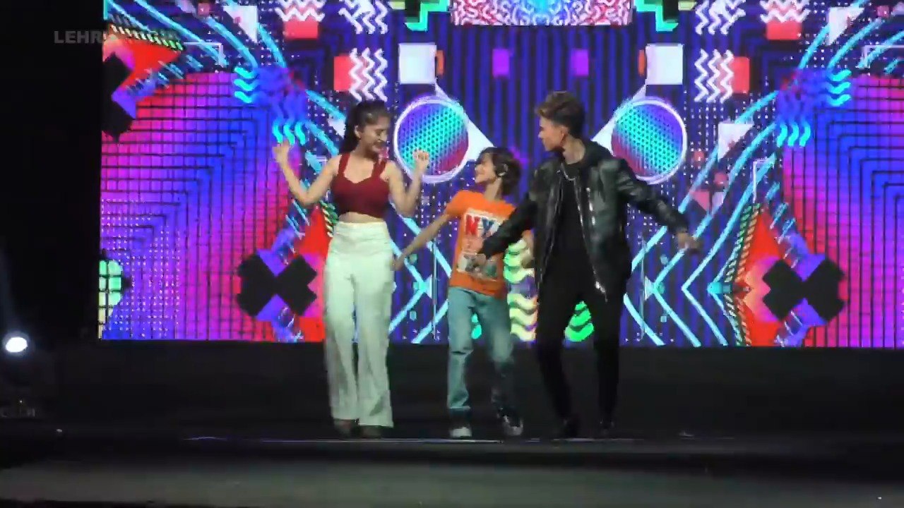 Arishfa Khan's Dance Performance On Saki Saki With Lucky Dancer