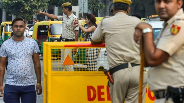 WATCH:Massive traffic jam witnessed at Delhi-Gurugram Border