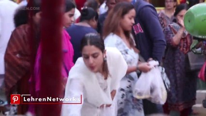 Sara Ali Khan Gives Money To Beggar Outside Shani Temple