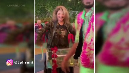 Watch Hrithik Roshan's Mother Dancing Like A Pro | Pinky Roshan