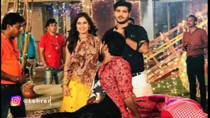 खेसारी -पवन के साथ नजर आ चुकी आयुषी तिवारी है चर्चायो में