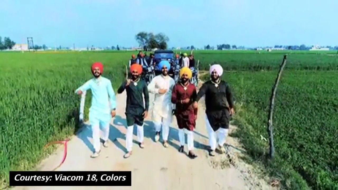 Rashami Desai, Kamya Pujabi And Other TV Celebs Sing Hum Honge Kamyaab