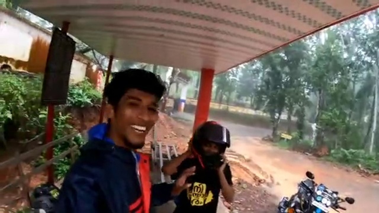 ചിന്നു എന്റൊപ്പം ജോലിക് വന്നപ്പോൾ --_ ഒന്നിച്ചൊരു(360P)