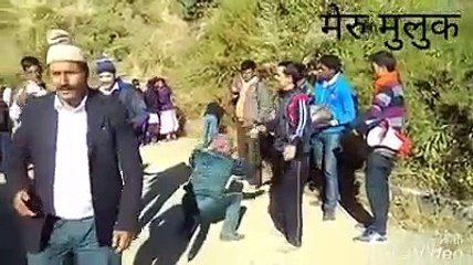 Garhwali uttarakhand barati funny dance