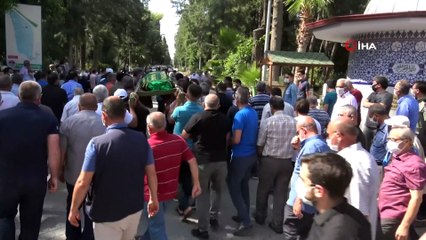 Silahlı kavganın kurbanı kadın toprağa verildi