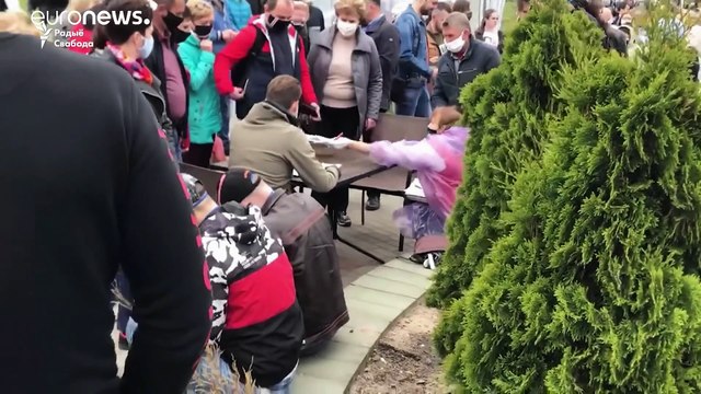 Очереди протеста и задержания: белорусская оппозиция борется за выдвижение своих кандидатов