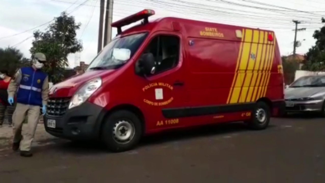 Idoso fica ferido ao bater a cabeça na janela de casa, no Bairro Pioneiros Catarinenses