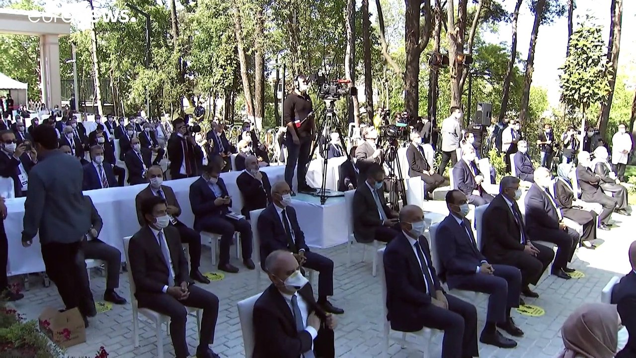 Ερντογάν: «Εμείς καλωπίσαμε την Αγια Σοφια, οι...